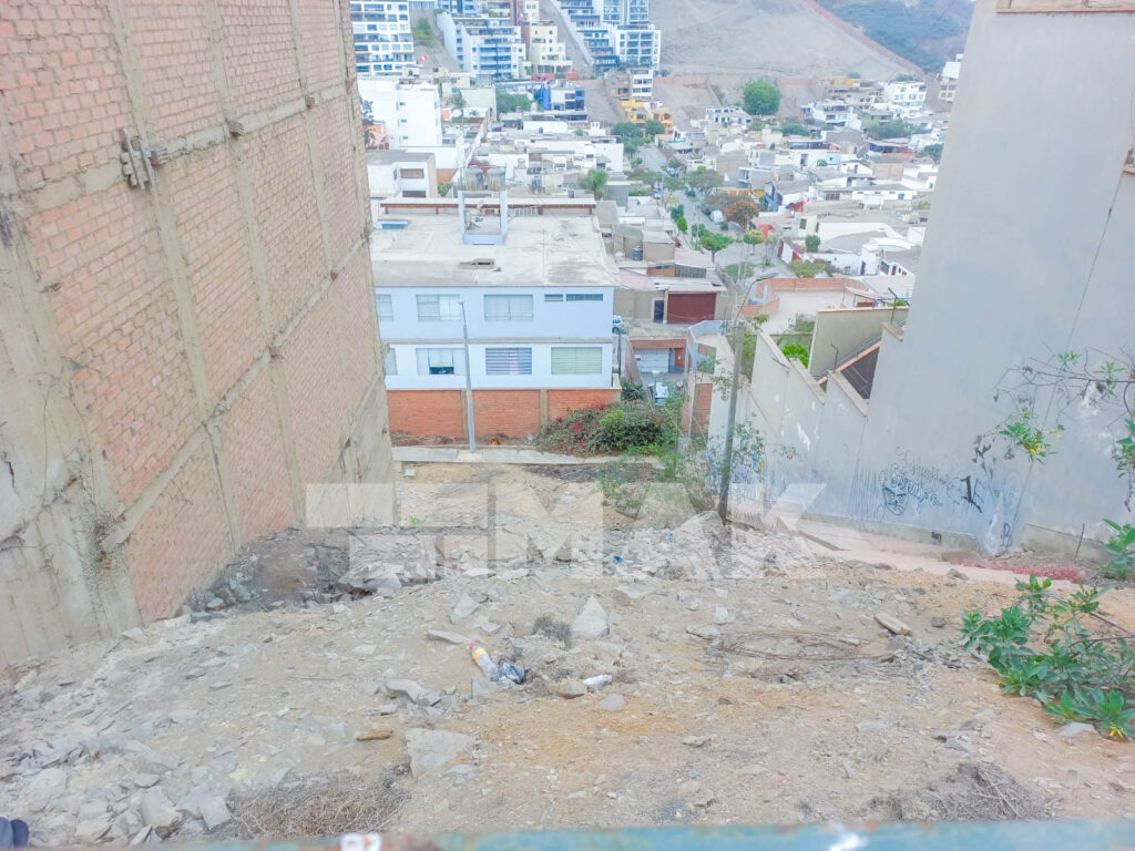 Foto 2 de Terreno en Venta ubicado en Lima