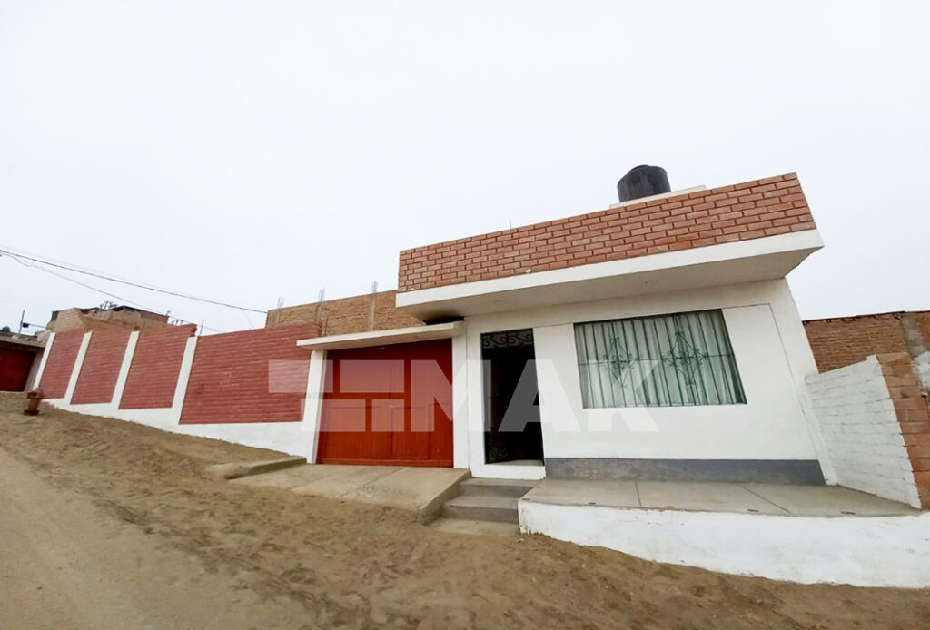 Foto 1 de Casa de Playa en Venta ubicado en Punta Negra